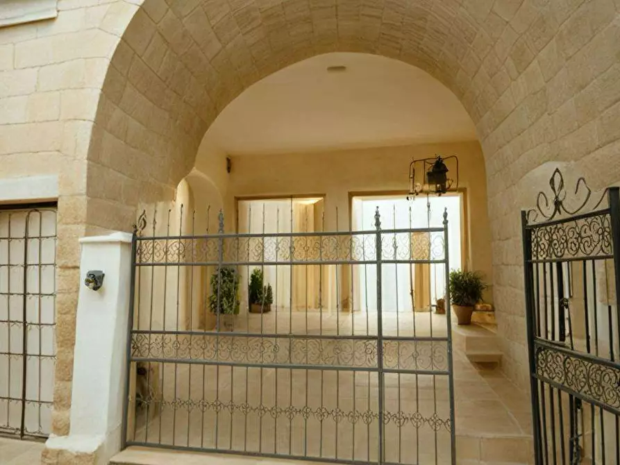 Immagine 1 di Casa indipendente in vendita  in Via virgilio a Matino