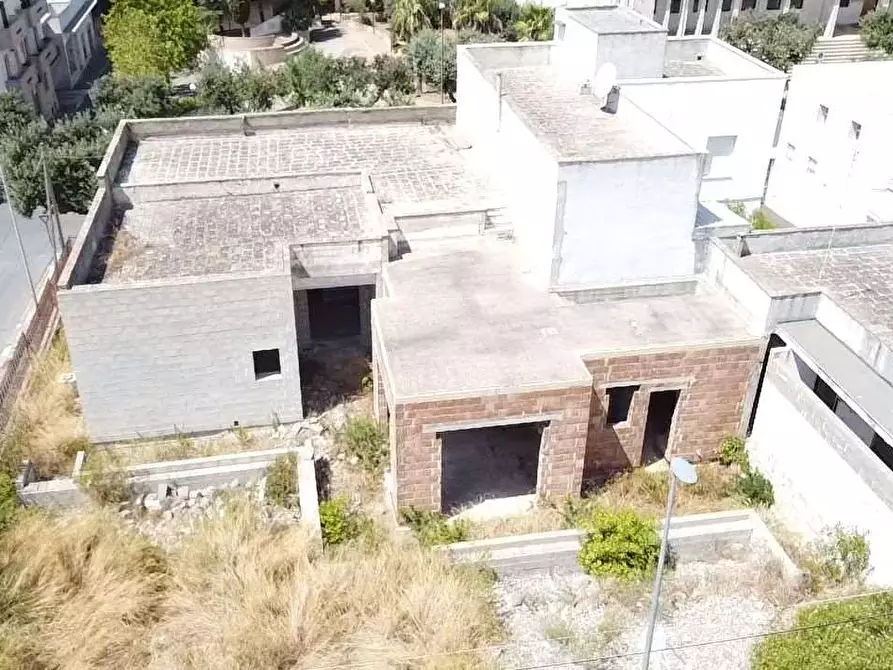 Immagine 8 di Villa in vendita  in via zara  1 a Casarano