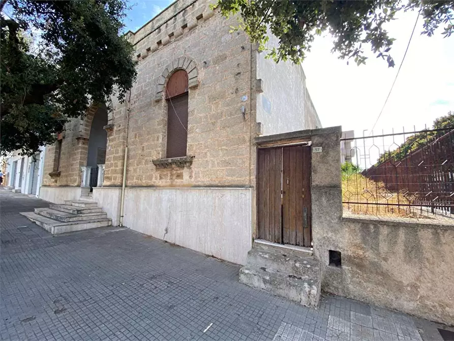 Immagine 11 di Villa in vendita  in via zara  1 a Casarano