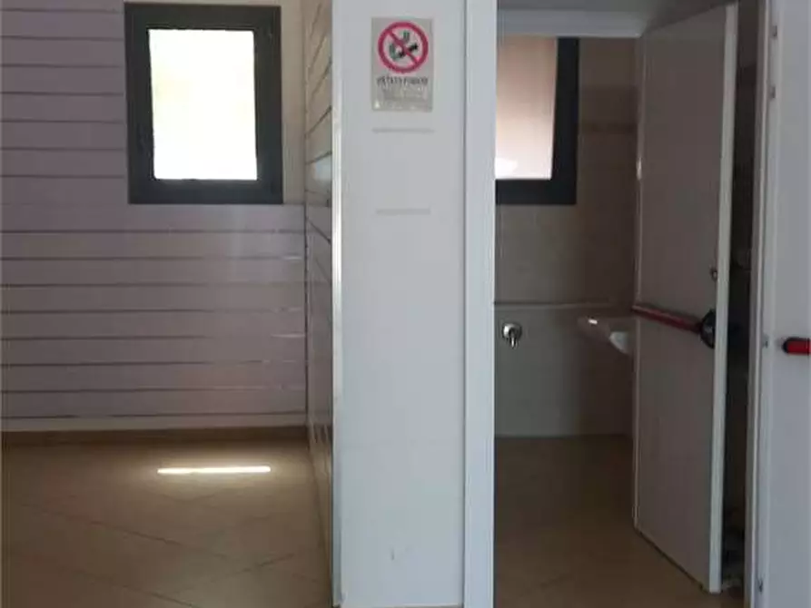 Immagine 4 di Ufficio in affitto  in viale ferrari a Casarano