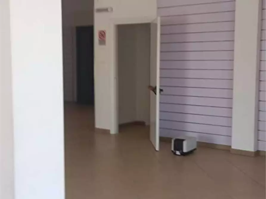 Immagine 7 di Ufficio in affitto  in viale ferrari a Casarano