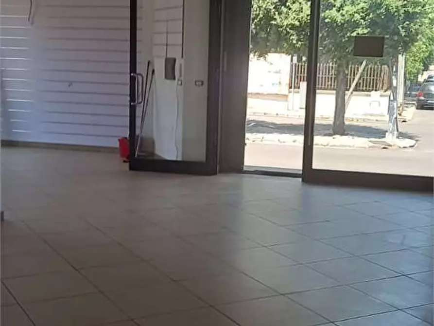 Immagine 9 di Ufficio in affitto  in viale ferrari a Casarano