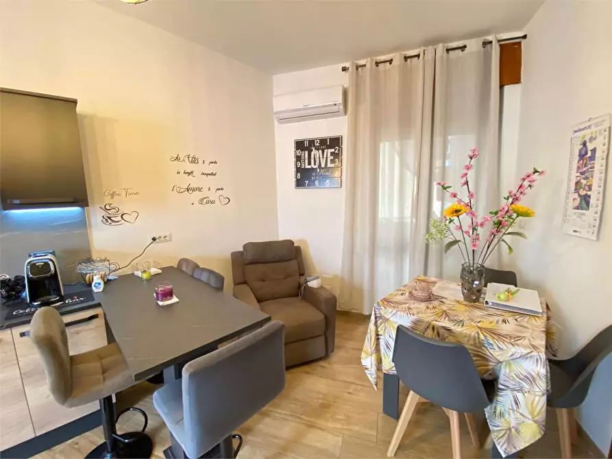 Immagine 3 di Appartamento in vendita  in via Manzoni a Casarano