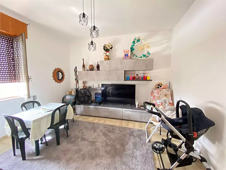 Immagine 4 di Appartamento in vendita  in via Manzoni a Casarano