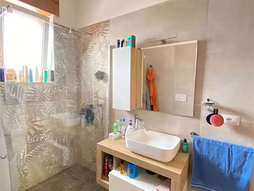 Immagine 9 di Appartamento in vendita  in via Manzoni a Casarano