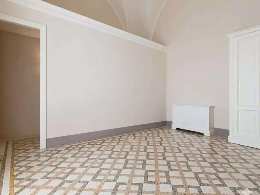 Immagine 13 di Casa bifamiliare in vendita  in piazza garibaldi  12 a Lecce