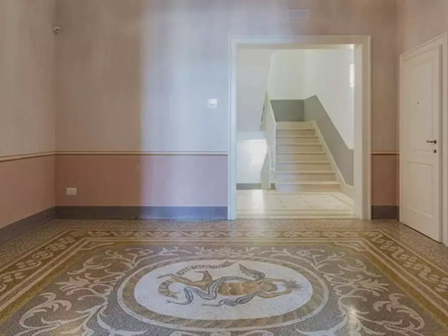 Immagine 15 di Casa bifamiliare in vendita  in piazza garibaldi  12 a Lecce