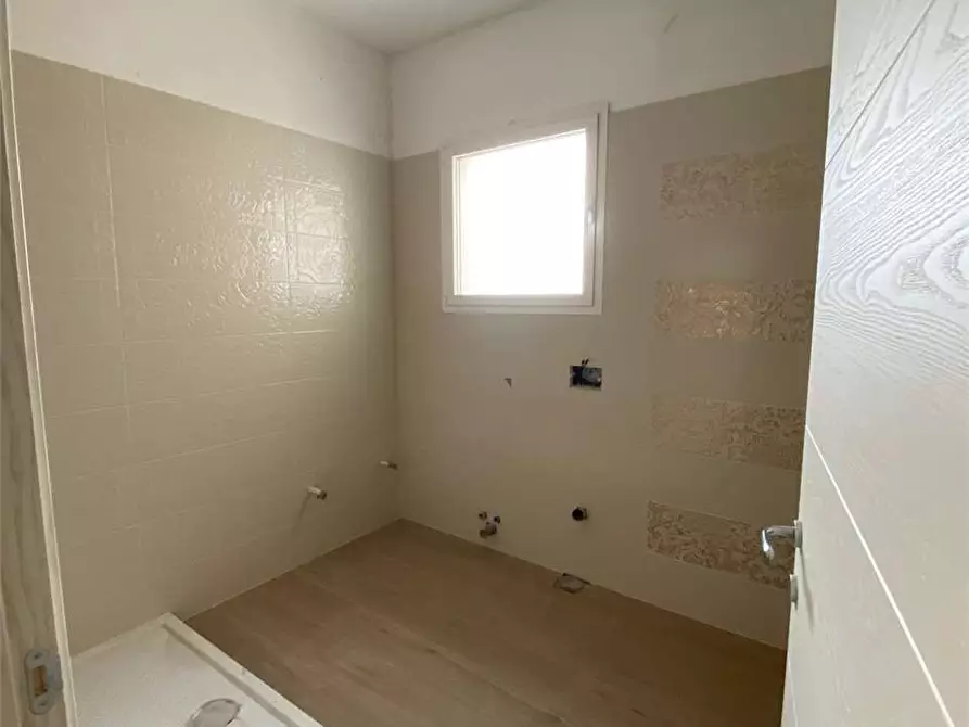 Immagine 7 di Appartamento in vendita  in via verona a Casarano