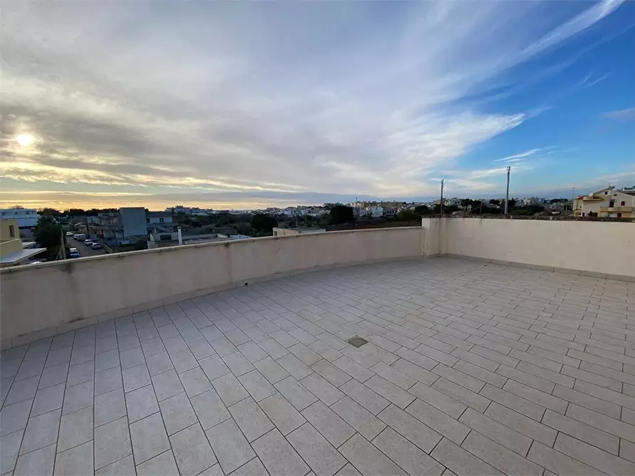 Immagine 1 di Appartamento in vendita  in via verona a Casarano