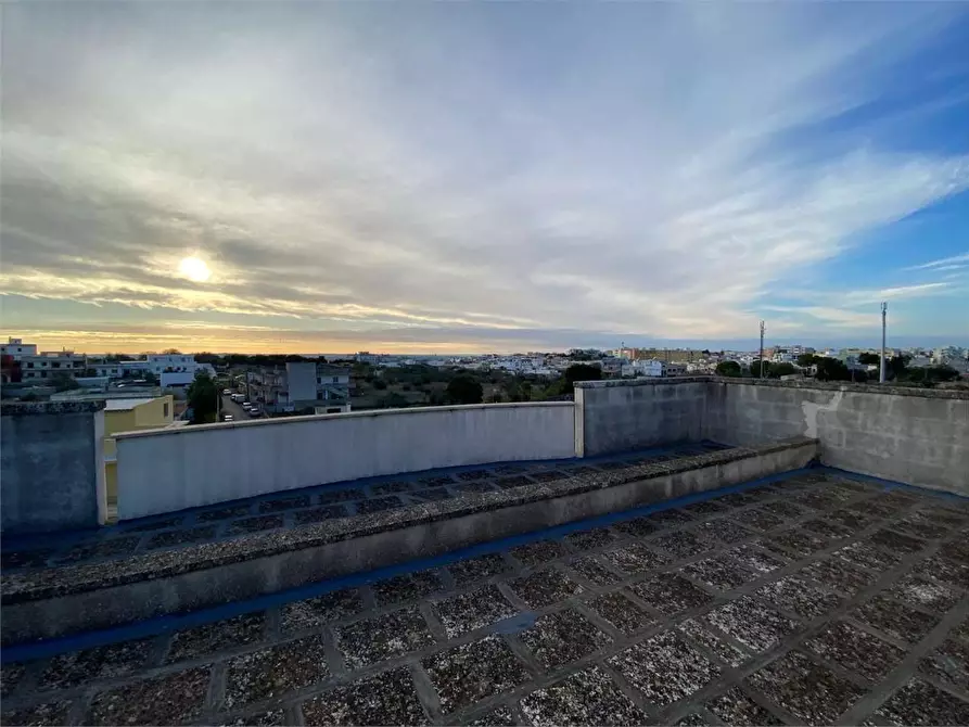 Immagine 10 di Appartamento in vendita  in via verona a Casarano