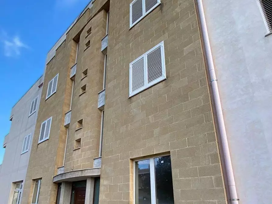 Immagine 13 di Appartamento in vendita  in via verona a Casarano