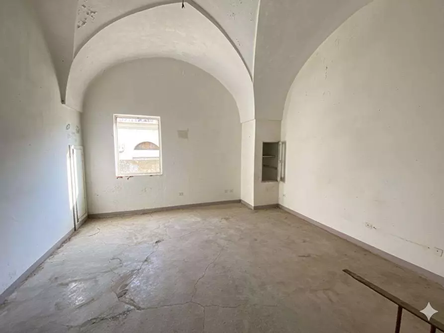 Immagine 5 di Stabile in vendita  in VIA VOLTA  a Ruffano