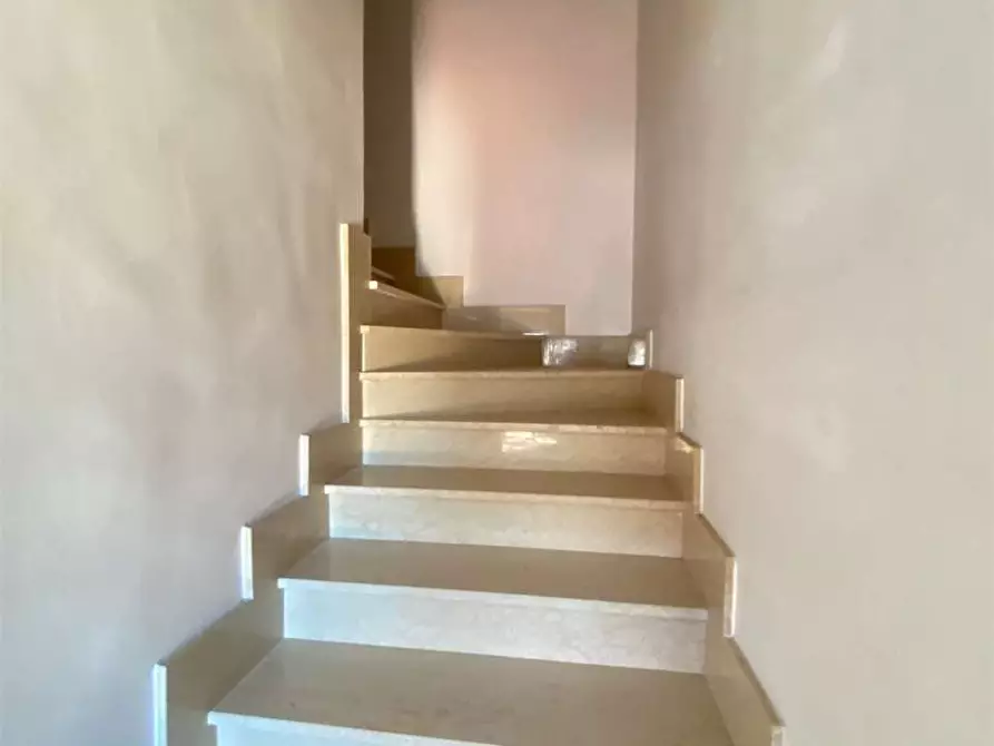 Immagine 8 di Villetta a schiera in vendita  in irlanda a Casarano