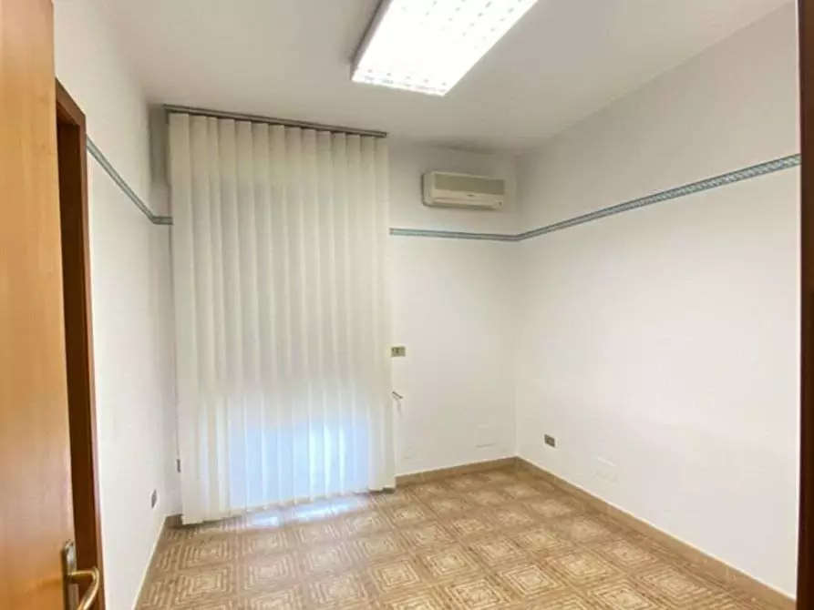 Immagine 9 di Appartamento in vendita  in via lupo 9 a Casarano