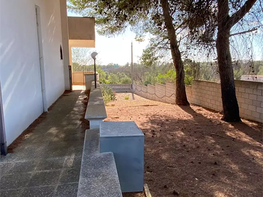 Immagine 4 di Villa in vendita  in sp 334 a Casarano