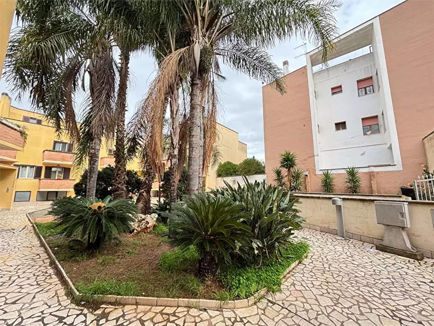 Immagine 1 di Appartamento in vendita  in Via vittorio emanuele a Casarano