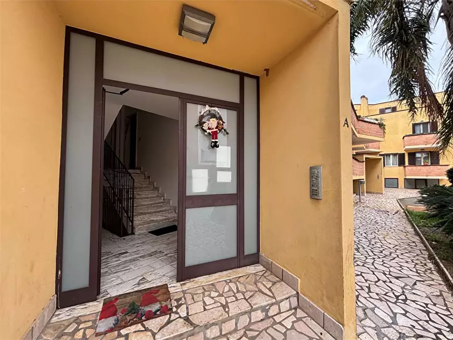 Immagine 2 di Appartamento in vendita  in Via vittorio emanuele a Casarano