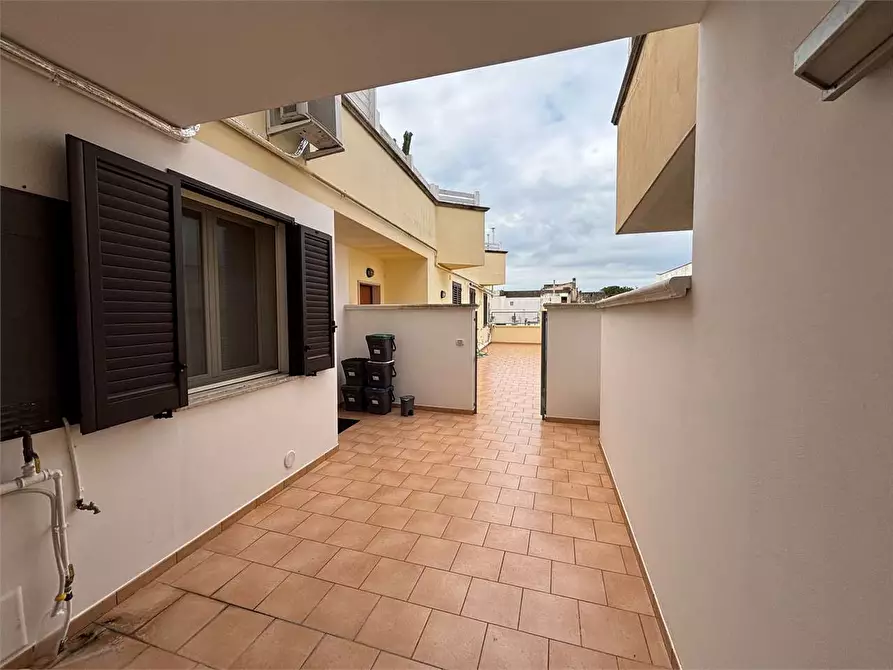 Immagine 4 di Appartamento in vendita  in Via vittorio emanuele a Casarano
