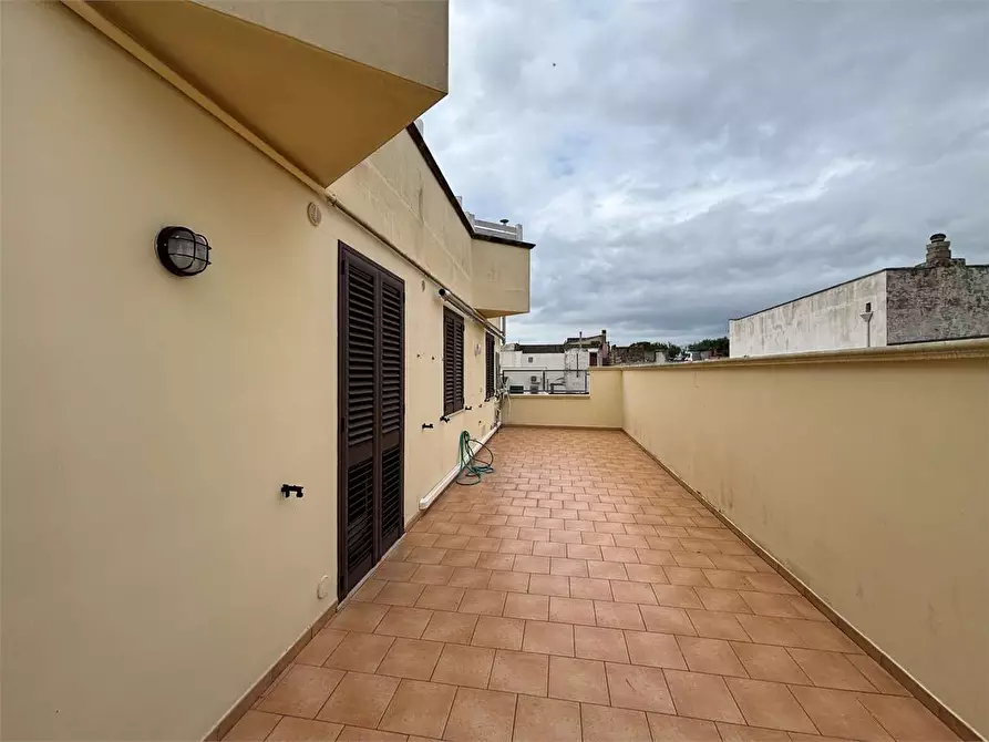 Immagine 5 di Appartamento in vendita  in Via vittorio emanuele a Casarano