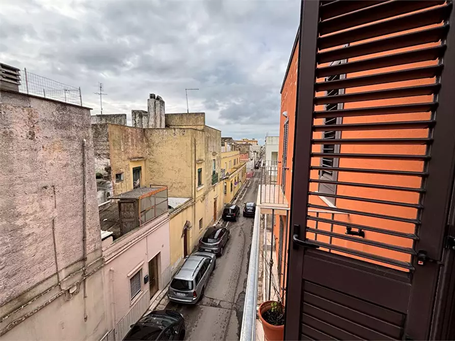 Immagine 9 di Appartamento in vendita  in Via vittorio emanuele a Casarano