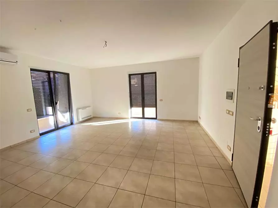 Immagine 2 di Appartamento in affitto  in via Mazzini  55 a Casarano