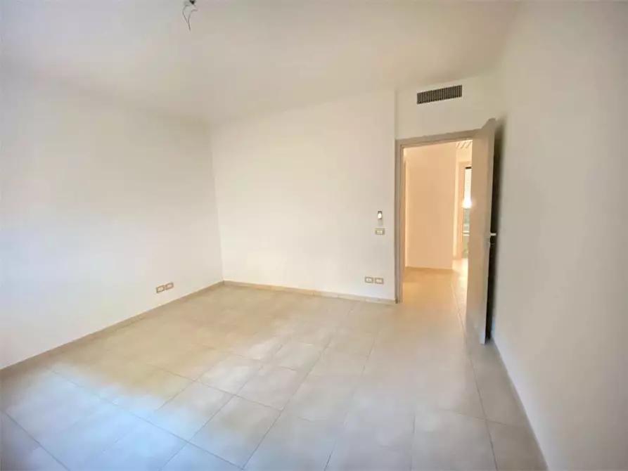 Immagine 9 di Appartamento in affitto  in via Mazzini  55 a Casarano