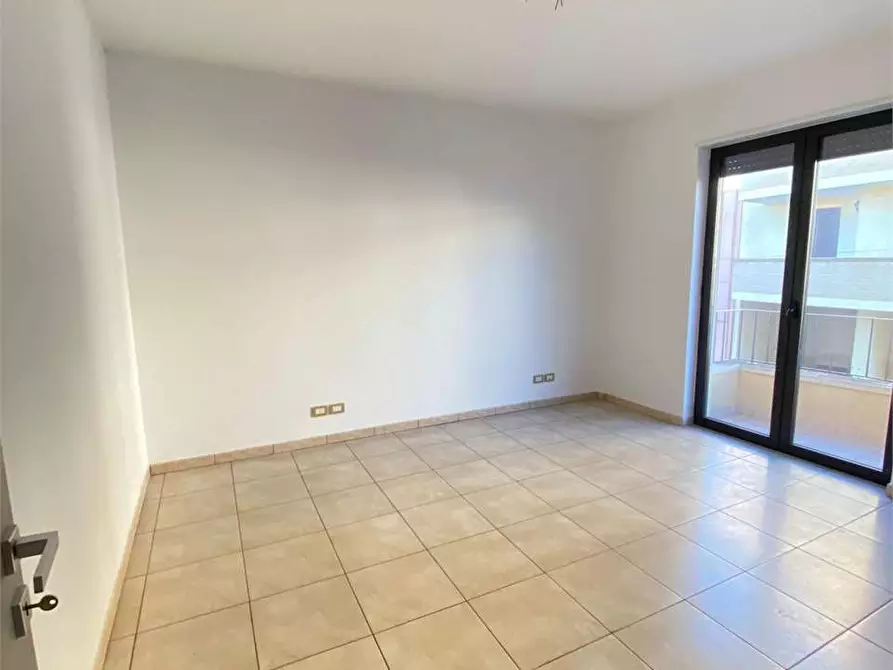 Immagine 14 di Appartamento in affitto  in via Mazzini  55 a Casarano