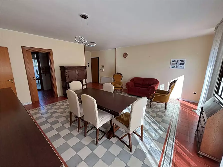 Immagine 2 di Appartamento in vendita  in via ubaldo d'astore a Casarano