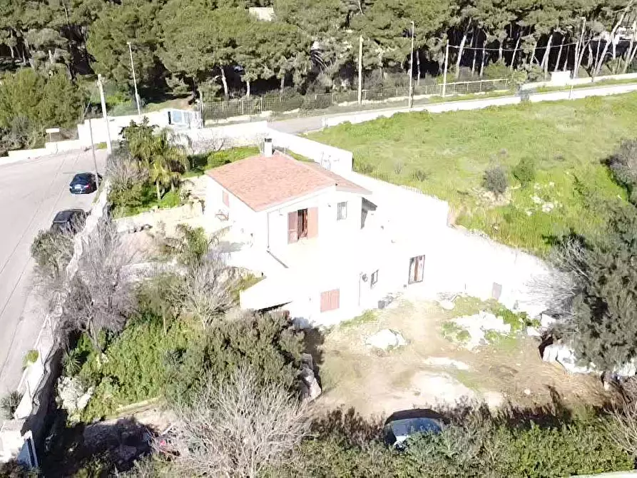 Immagine 7 di Villa in vendita  a Casarano