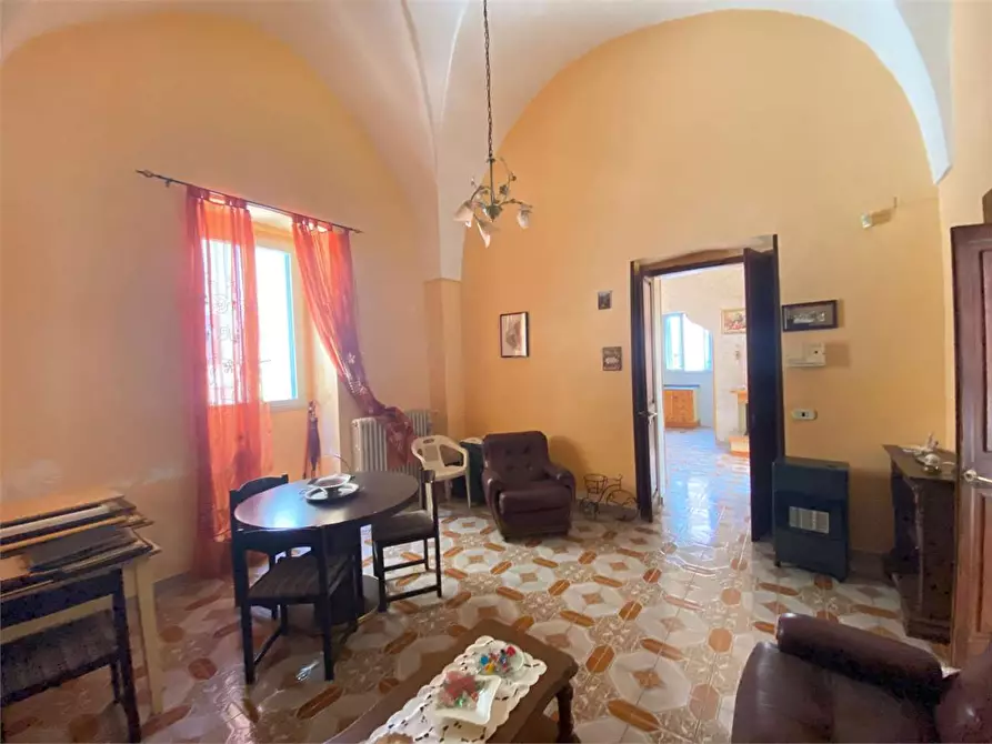 Immagine 19 di Casa indipendente in vendita  a Casarano