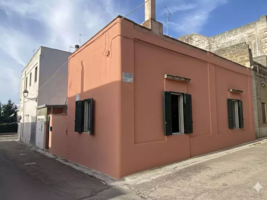 Immagine 1 di Casa indipendente in vendita  a Casarano