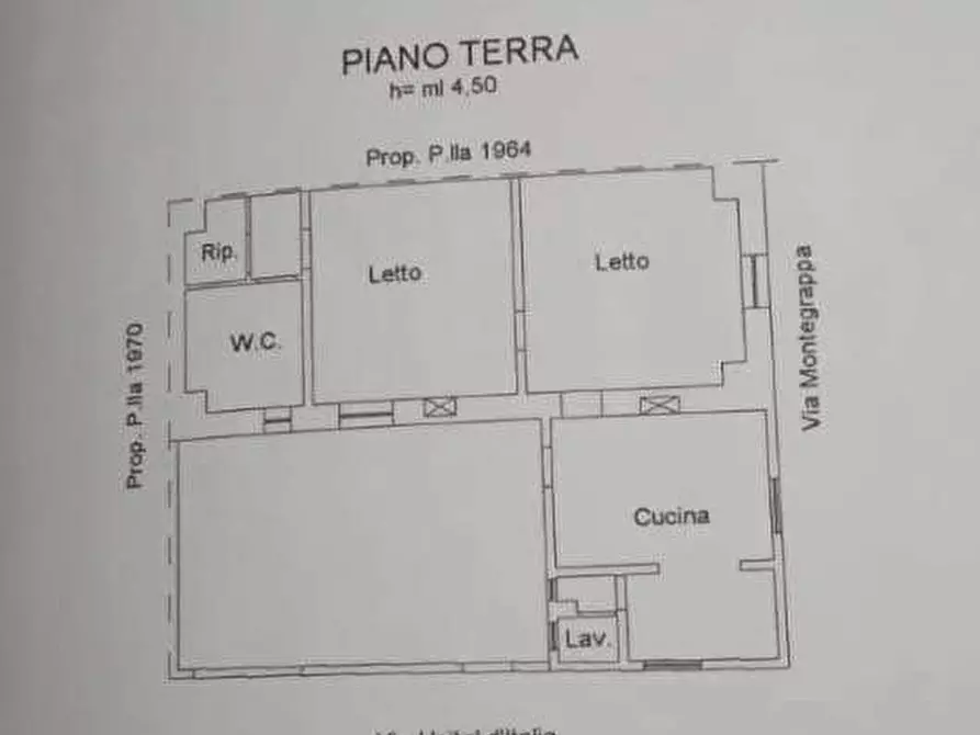 Immagine 28 di Casa indipendente in vendita  a Casarano