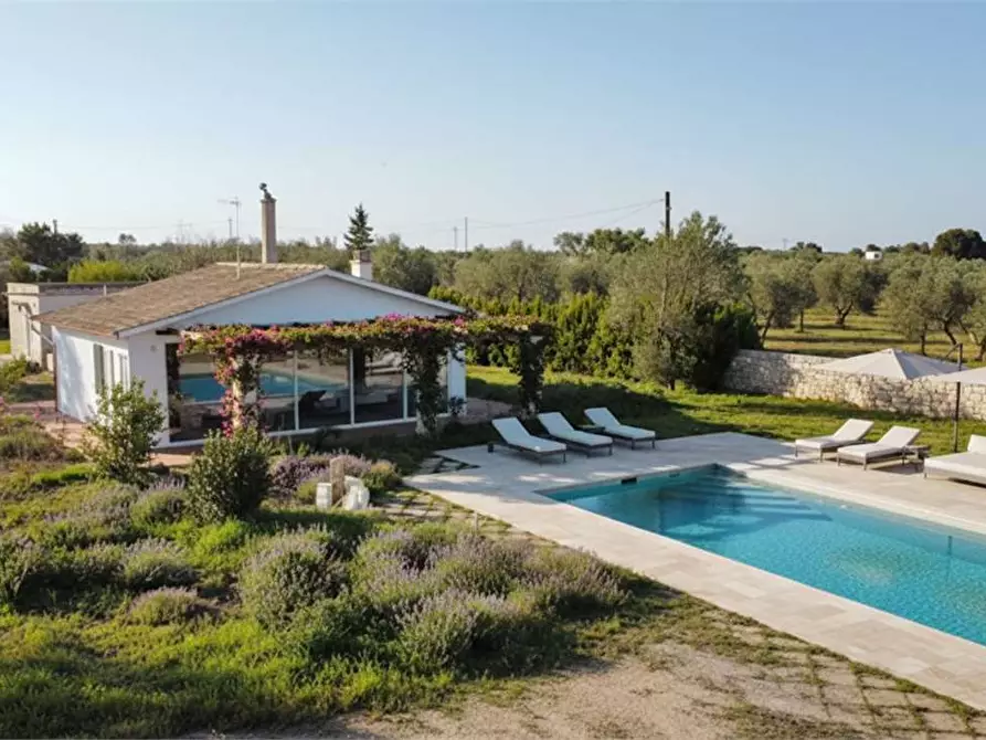 Immagine 2 di Villa in vendita  in sp 72 a Casarano