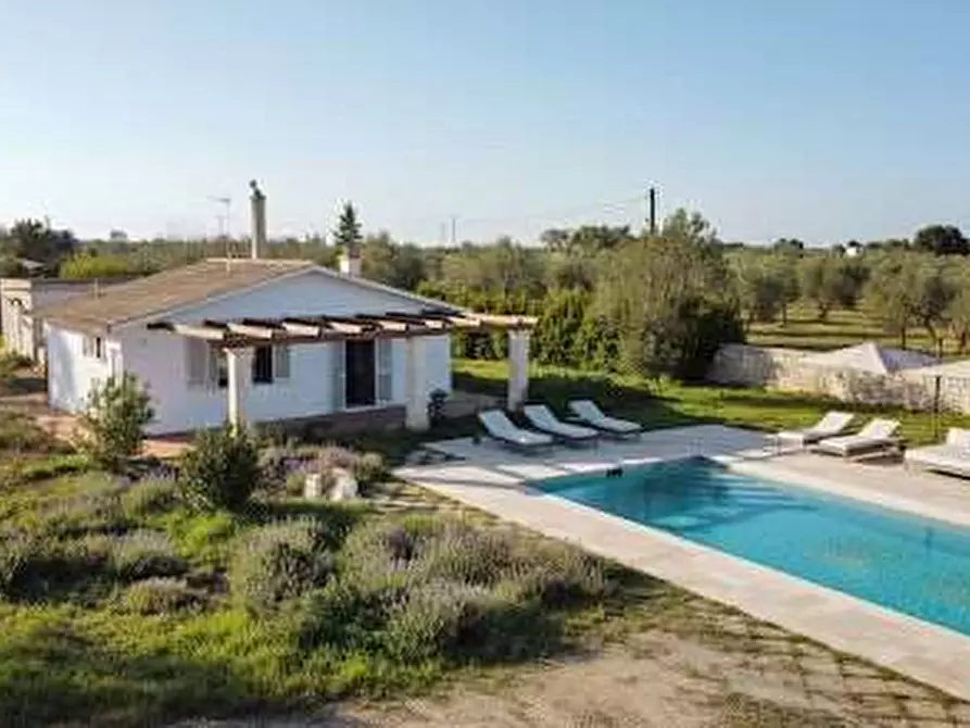 Immagine 3 di Villa in vendita  in sp 72 a Casarano