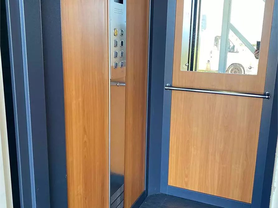 Immagine 32 di Attico in vendita  in sponsiello c. 14 a Lecce