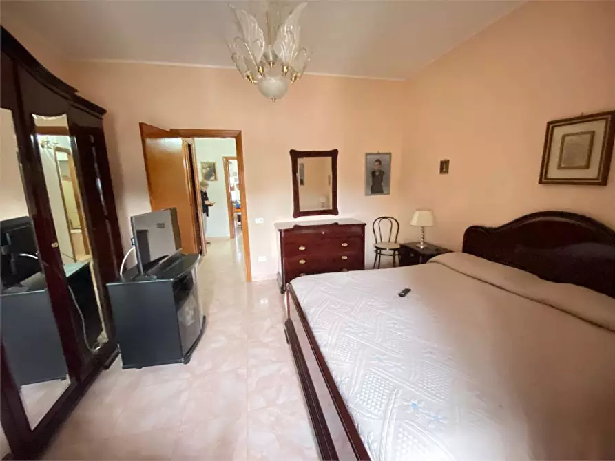 Immagine 13 di Casa bifamiliare in vendita  in via Agnesi  9 a Casarano