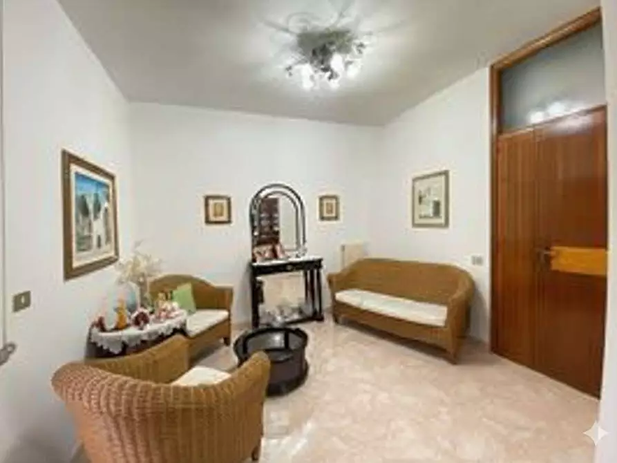 Immagine 5 di Casa bifamiliare in vendita  in via Agnesi  9 a Casarano