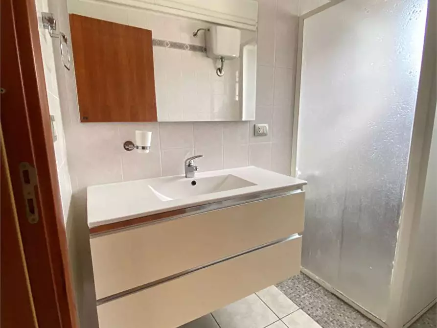 Immagine 5 di Appartamento in vendita  in via mazzini a Casarano