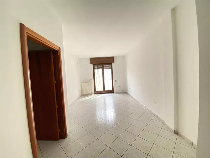 Immagine 4 di Appartamento in vendita  in via mazzini a Casarano
