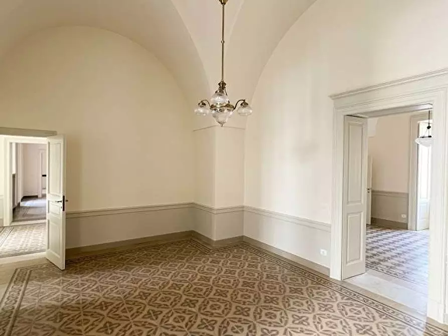 Immagine 14 di Stabile in vendita  in CAVOUR 25 a Casarano