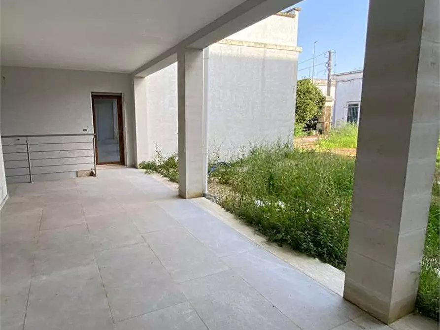 Immagine 5 di Villa in vendita  in torre paduli a Ruffano