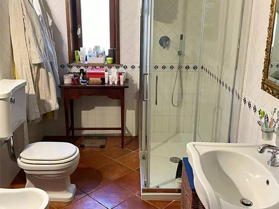 Immagine 26 di Villa in vendita  in via don sturzo a Casarano