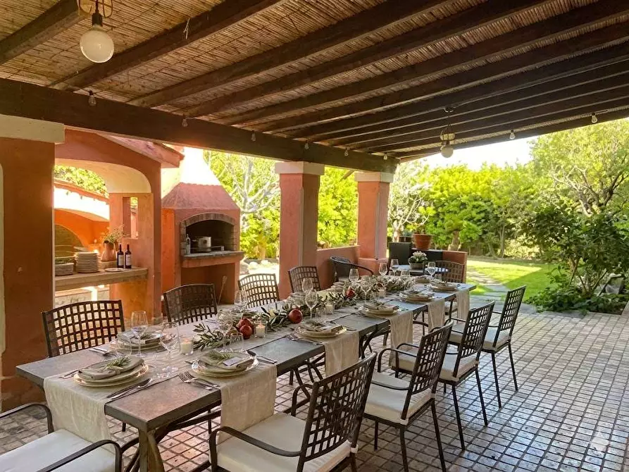 Immagine 12 di Villa in vendita  in via don sturzo a Casarano