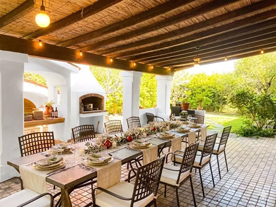 Immagine 11 di Villa in vendita  in via don sturzo a Casarano