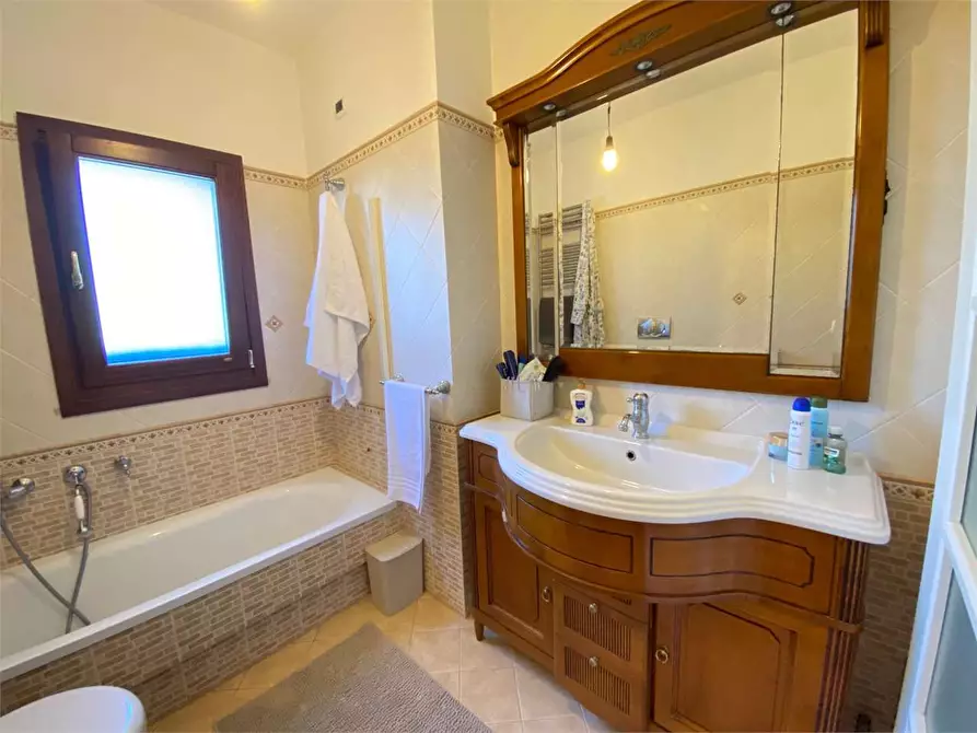 Immagine 26 di Casa indipendente in vendita  in via puglia a Casarano