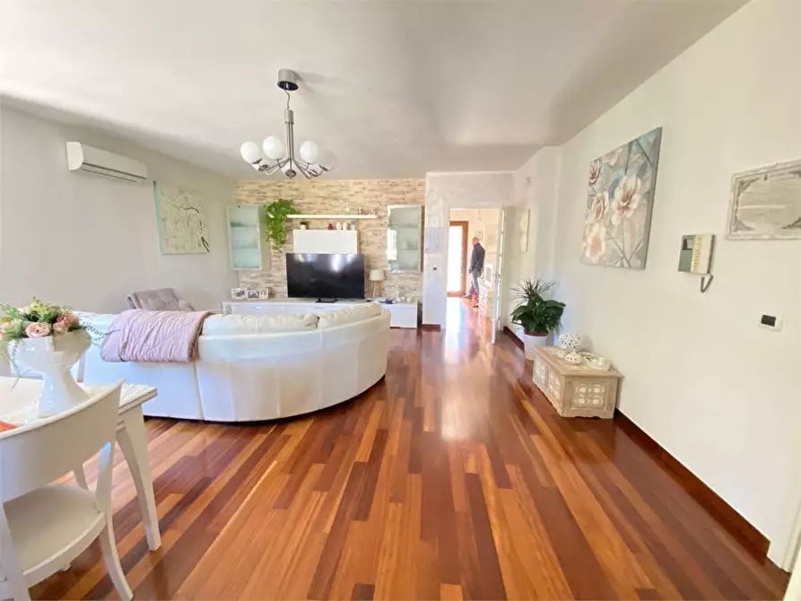 Immagine 6 di Casa indipendente in vendita  in via puglia a Casarano