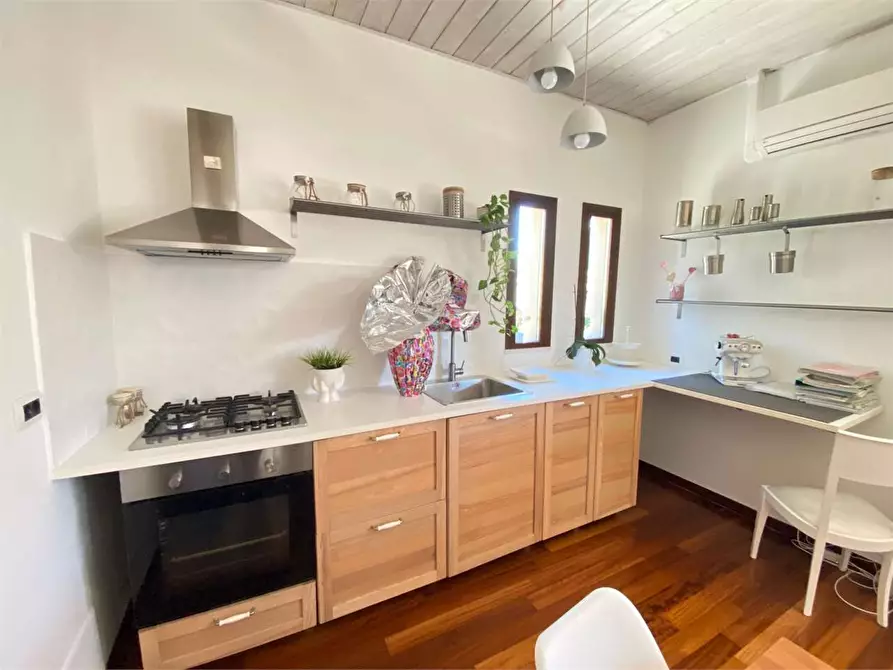 Immagine 10 di Casa indipendente in vendita  in via puglia a Casarano