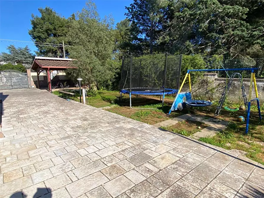 Immagine 30 di Casa indipendente in vendita  in via puglia a Casarano