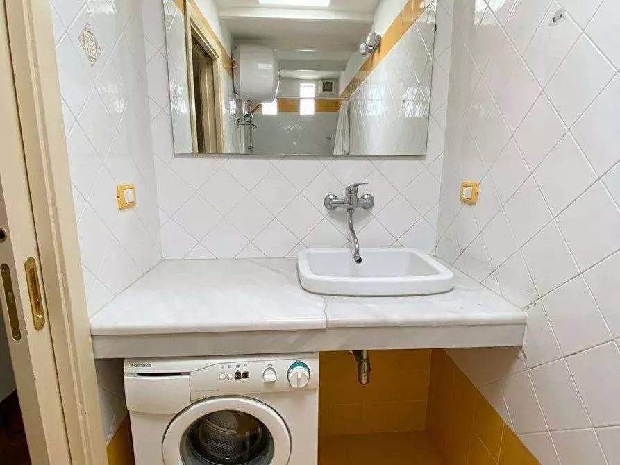 Immagine 17 di Trilocale in vendita  in via astore 28 a Casarano