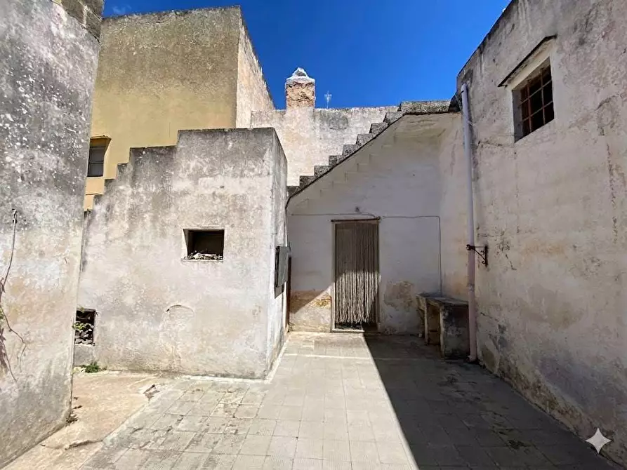 Immagine 4 di Casa indipendente in vendita  in via pola a Casarano